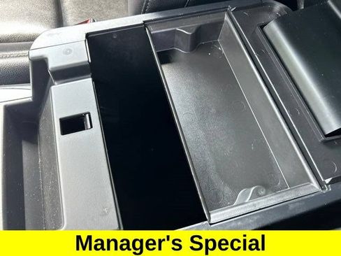 Used 2021 Ford Explorer XLT w/ Equipment Group 202A AWD/4WD image 37