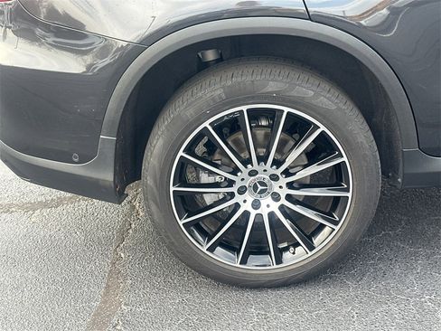 Used 2022 Mercedes-Benz GLC 300 image 19