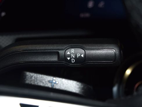 Certified 2025 Mercedes-Benz CLA 250 4MATIC image 17