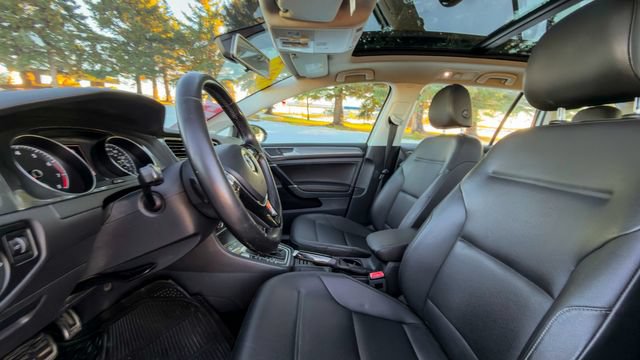 Used 2017 Volkswagen Golf Alltrack SE AWD/4WD image 12