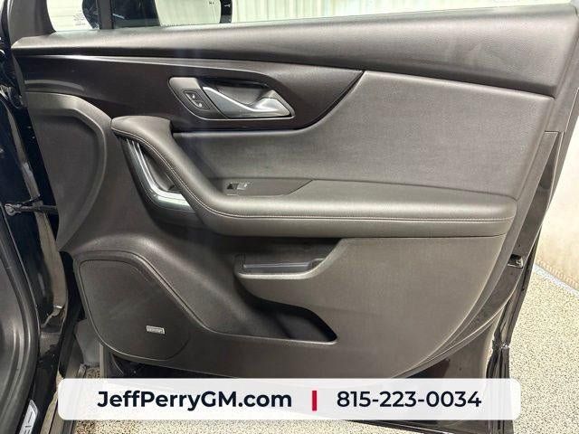 Used 2019 Chevrolet Blazer Premier w/ Sun and Wheels Package AWD/4WD image 22