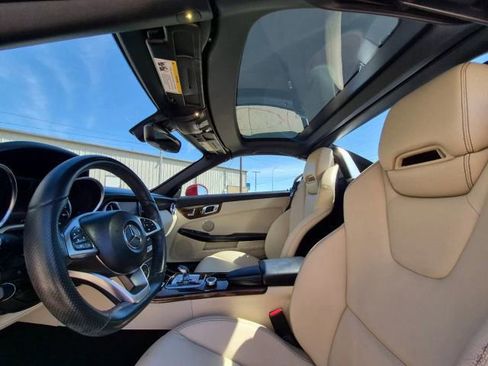 Used 2018 Mercedes-Benz SLC 300 image 18