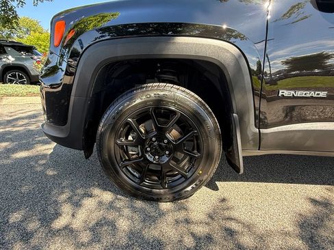 Used 2020 Jeep Renegade Altitude AWD/4WD image 29
