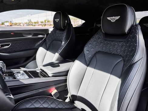 Used 2021 Bentley Continental GT Mulliner AWD/4WD image 40