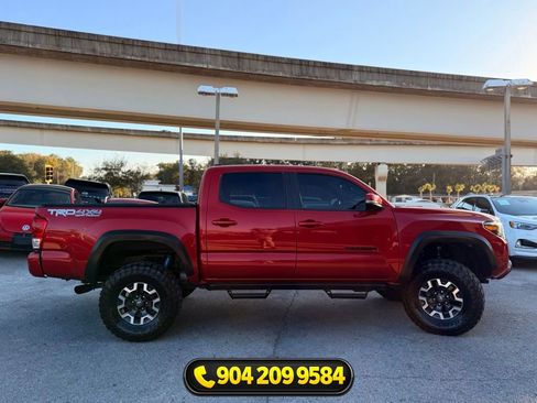 Used 2021 Toyota Tacoma TRD Off-Road w/ Technology Package AWD/4WD image 9
