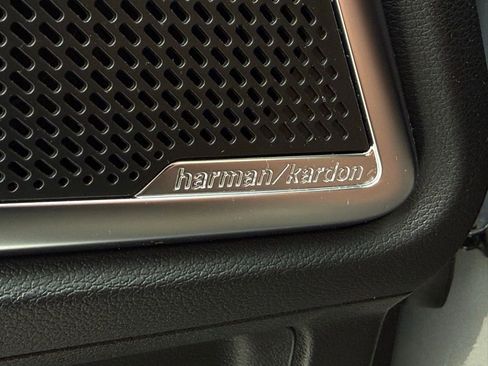 Certified 2022 Kia Telluride SX w/ SX Prestige Package image 20