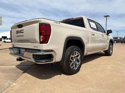 New 2026 GMC Sierra 1500 SLE w/ Preferred Package image 21