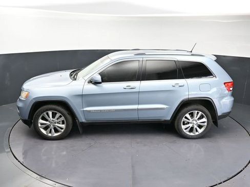 Used 2012 Jeep Grand Cherokee Laredo RWD image 29