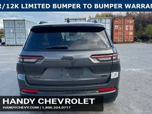 Used 2022 Jeep Grand Cherokee L Laredo image 4