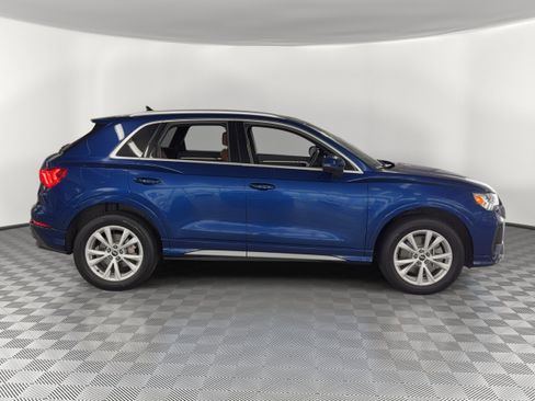 Certified 2025 Audi Q3 2.0T Premium w/ Convenience Package AWD/4WD image 8