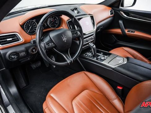 Used 2021 Maserati Ghibli S Q4 image 2