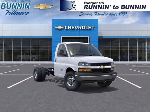 New 2026 Chevrolet Express 3500 w/ Power Convenience Package RWD image 1