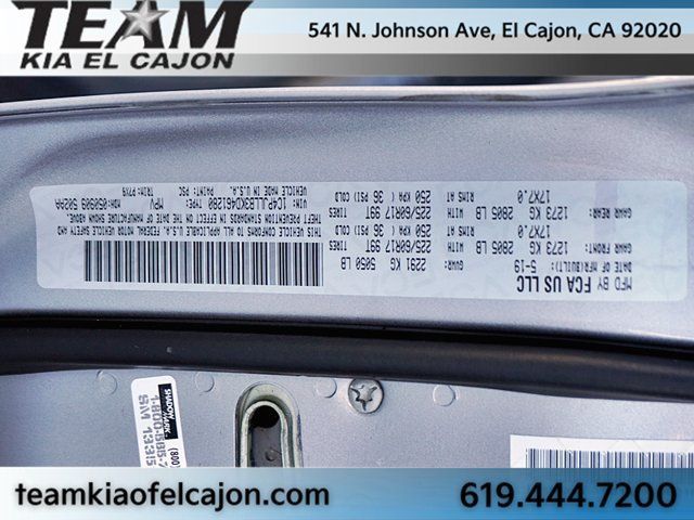 Used 2019 Jeep Cherokee Latitude Plus FWD image 38