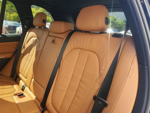 Used 2019 BMW X5 xDrive40i image 8