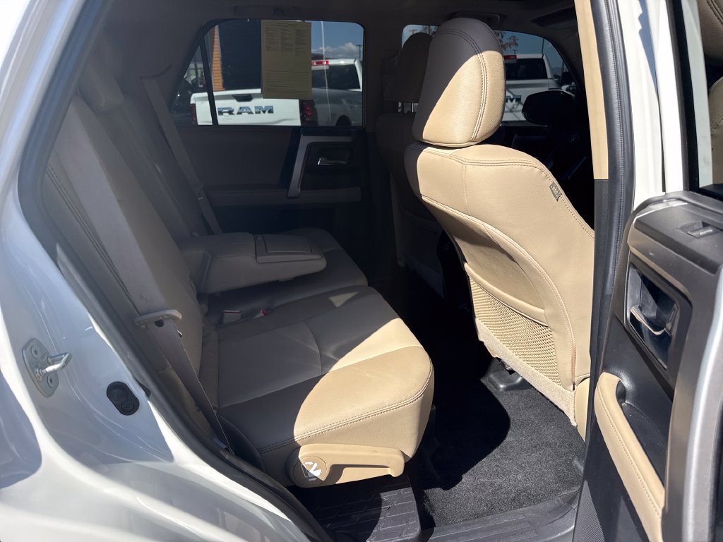 Used 2023 Toyota 4Runner SR5 Premium w/ Moonroof Package AWD/4WD image 27