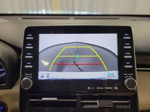 Used 2020 Toyota Avalon XLE w/ Moonroof Package image 21
