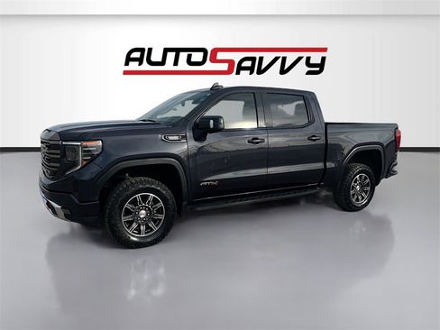 Used 2024 GMC Sierra 1500 AT4 w/ Technology Package image 3