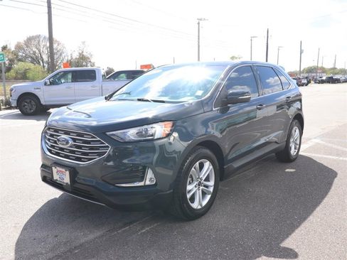 Certified 2019 Ford Edge SEL w/ Equipment Group 201A image 3