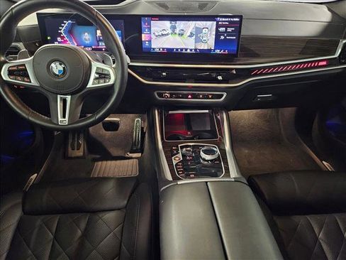 Certified 2024 BMW X6 M60i w/ Dynamic Handling Package AWD/4WD image 18