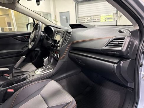 Certified 2021 Subaru Crosstrek 2.0i Premium w/ Moonroof Package AWD/4WD image 13