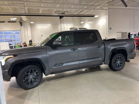 Used 2023 Toyota Tundra Platinum image 6