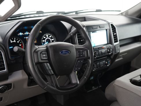 Used 2016 Ford F150 XLT w/ Equipment Group 302A Luxury AWD/4WD image 19