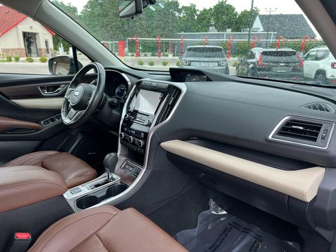 Used 2019 Subaru Ascent Touring AWD/4WD image 22