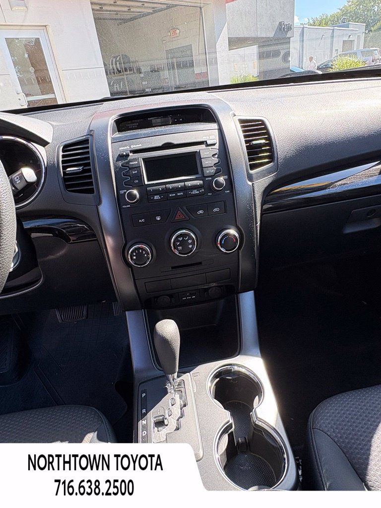 Used 2013 Kia Sorento LX AWD/4WD image 17