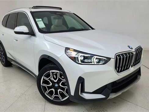 Used 2025 BMW X1 xDrive28i image 1