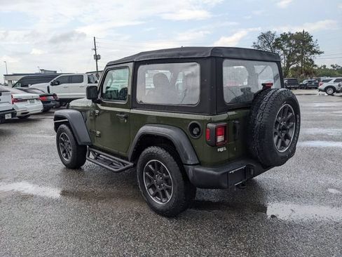 Used 2024 Jeep Wrangler Sport AWD/4WD image 6