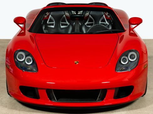 Used 2004 Porsche Carrera GT RWD image 4