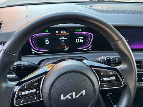 Used 2025 Kia Seltos S image 28