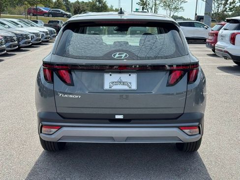 Used 2026 Hyundai Tucson SE image 10