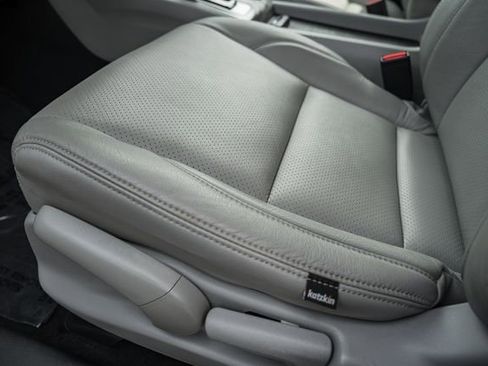 Used 2017 Honda Pilot LX image 33