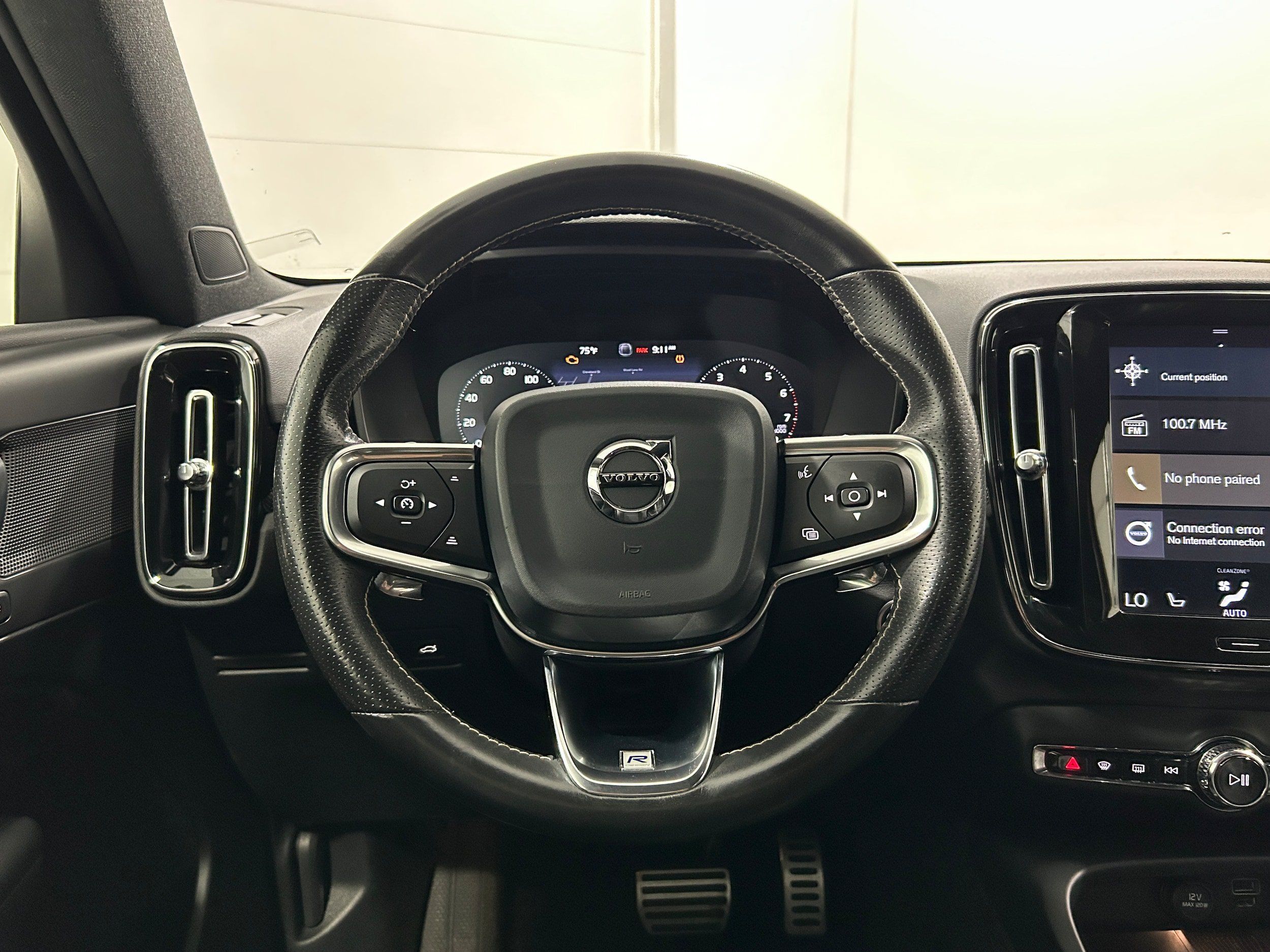 Used 2020 Volvo XC40 T5 R-Design AWD/4WD image 13