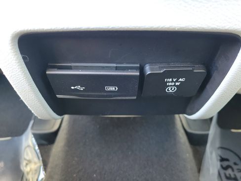 Used 2020 Jeep Cherokee Limited w/ Trailer Tow Group image 15