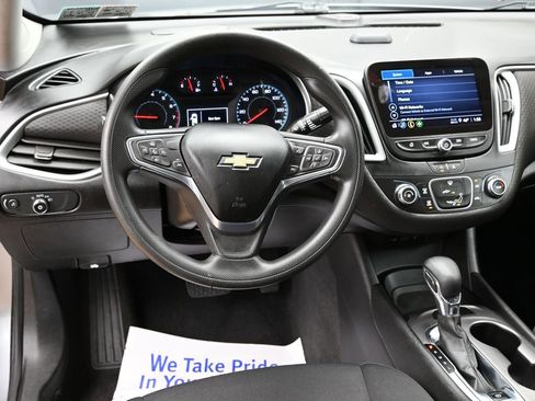 Used 2023 Chevrolet Malibu LS image 26