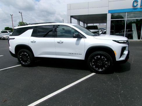 Used 2026 Chevrolet Traverse Z71 w/ Enhanced Driving Package AWD/4WD image 1
