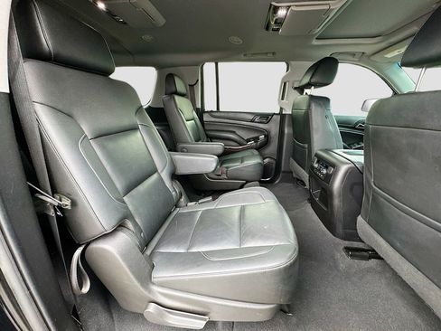 Used 2020 GMC Yukon XL SLT w/ Premium Edition image 37