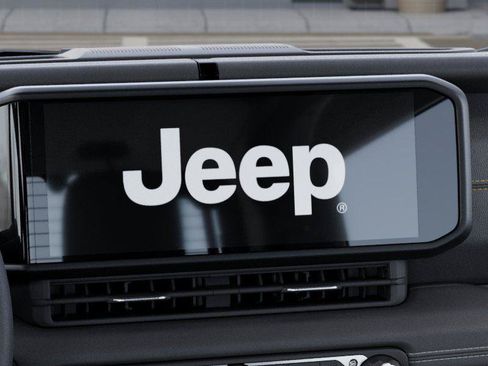New 2026 Jeep Wrangler Unlimited Sahara AWD/4WD image 46