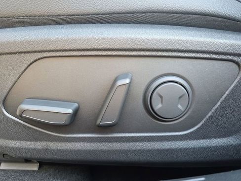 New 2026 Hyundai Elantra Limited FWD image 39