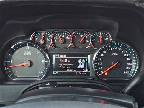 Used 2019 Chevrolet Tahoe LT image 15