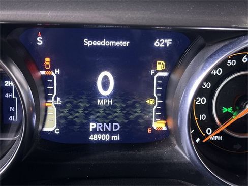 Used 2023 Jeep Gladiator Overland image 12