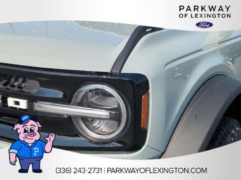 Used 2023 Ford Bronco Outer Banks w/ Sasquatch Package AWD/4WD image 9