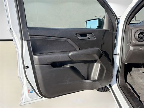 Used 2025 Chevrolet Colorado W/T w/ WT Custom Package image 20