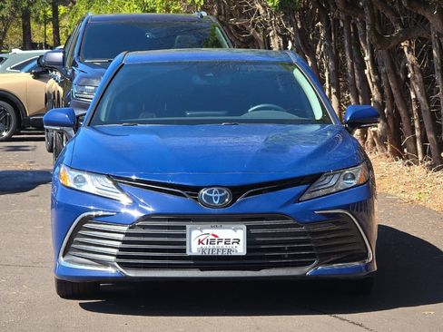 Used 2023 Toyota Camry XLE w/ Cold Weather Package AWD/4WD image 9