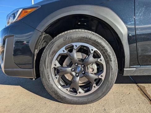 Used 2023 Subaru Crosstrek 2.0i image 10