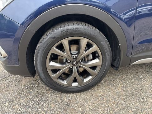 Used 2018 Hyundai Santa Fe Sport AWD/4WD image 9