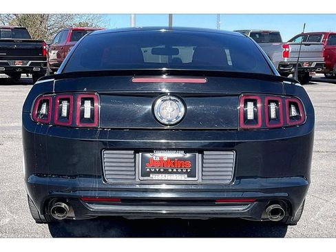 Used 2013 Ford Mustang Premium RWD image 4