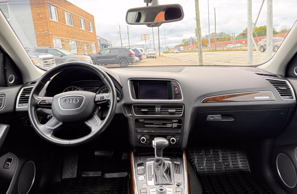 Used 2016 Audi Q5 2.0T Premium Plus w/ Technology Package AWD/4WD image 23